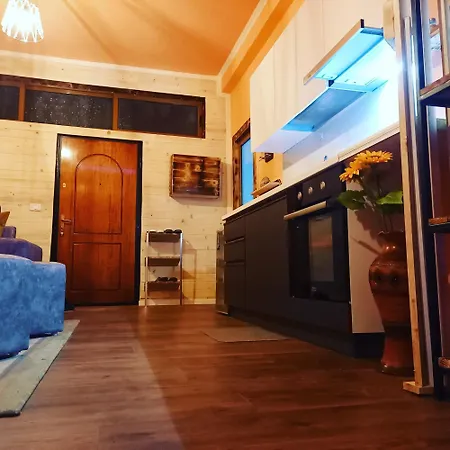 Studio Apartament * Τίρανα